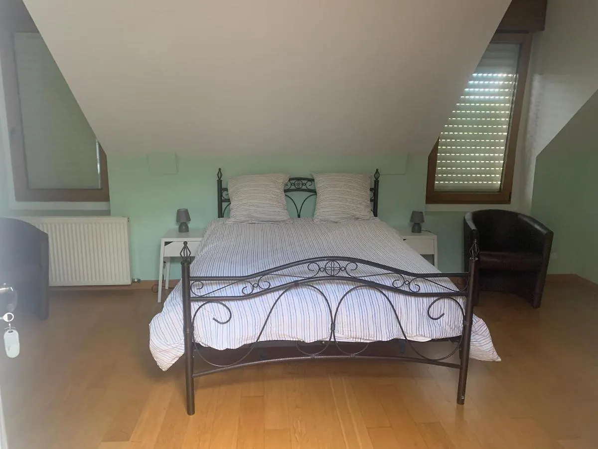 Domaine Uraveni Bed & Breakfast Theix